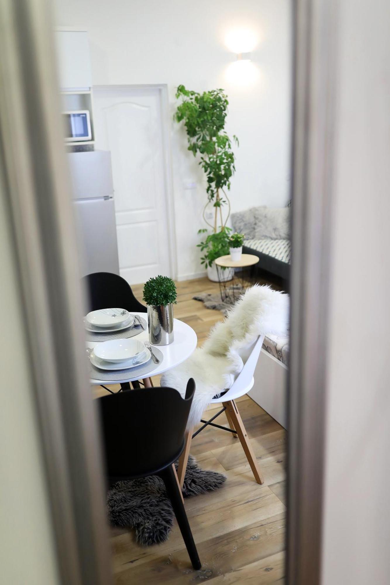 Studio Apartman Summer Flower Zadar Exterior photo