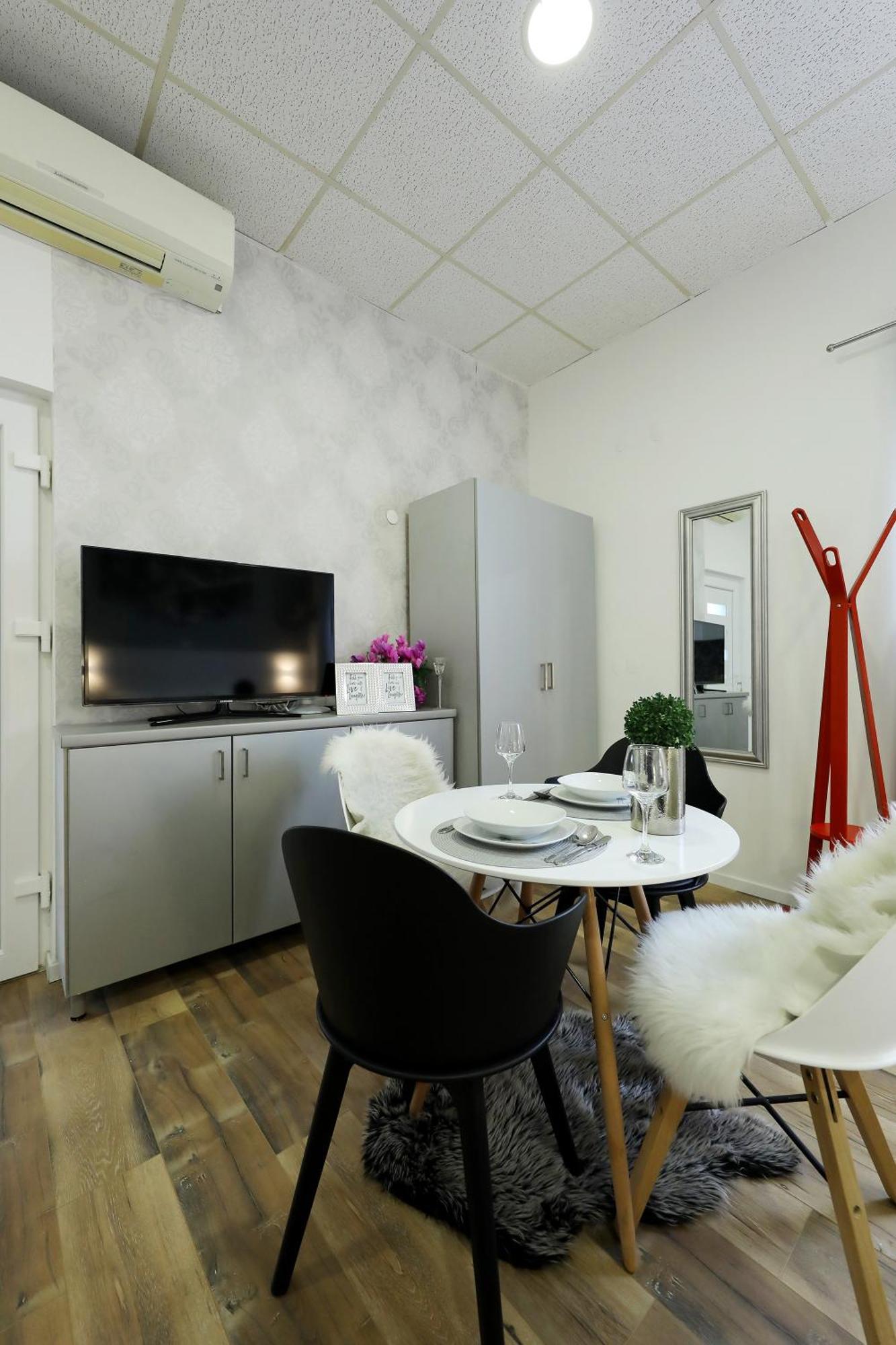 Studio Apartman Summer Flower Zadar Exterior photo